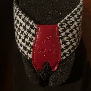 Corkys Alabama Bear flip flops